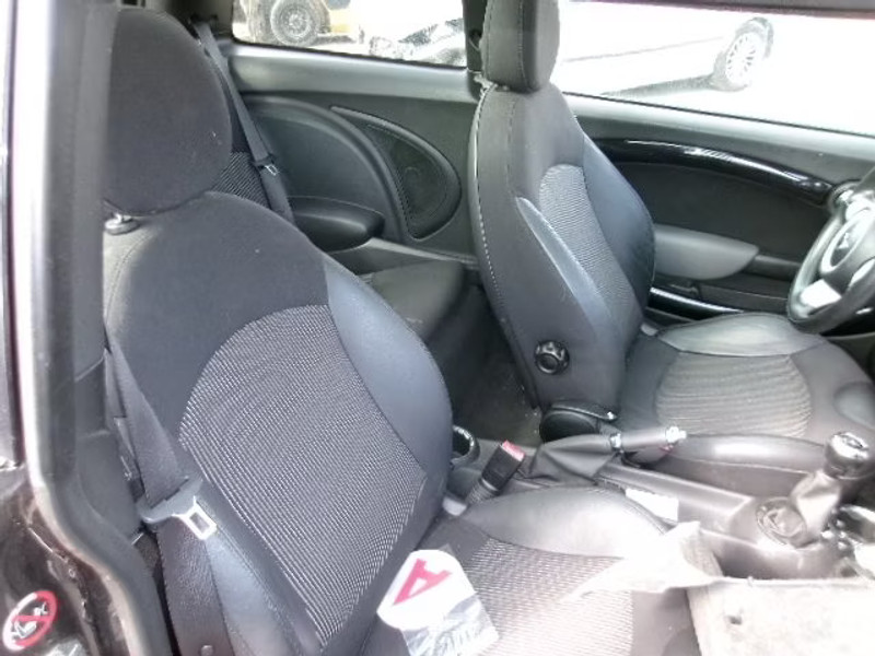 MINI COOPER 1.6 I 3P — zdjęcie 7