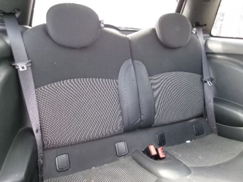 MINI COOPER 1.6 I 3P — zdjęcie 8
