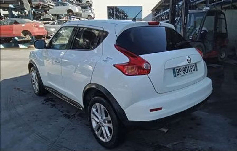 NISSAN JUKE 1.6I — zdjęcie 4