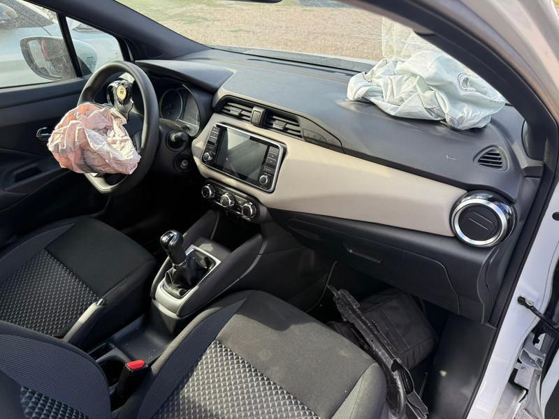 NISSAN MICRA 1.0 IG-T 92 — zdjęcie 11
