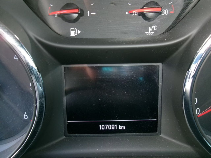 OPEL ASTRA 1.5 D Innovation 5 Drs HB — zdjęcie 35
