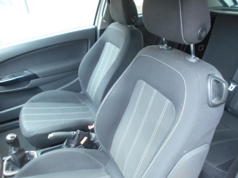 OPEL CORSA 1.3 CDTI 3P — zdjęcie 7