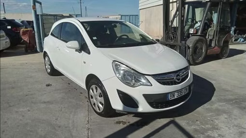 OPEL CORSA D 1.3 CDTI — zdjęcie 2