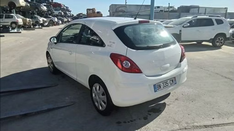 OPEL CORSA D 1.3 CDTI — zdjęcie 4