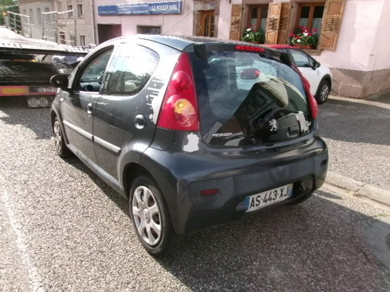 PEUGEOT 107 1.0 I 5P — zdjęcie 3