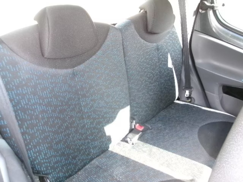 PEUGEOT 107 1.0 I 5P — zdjęcie 8
