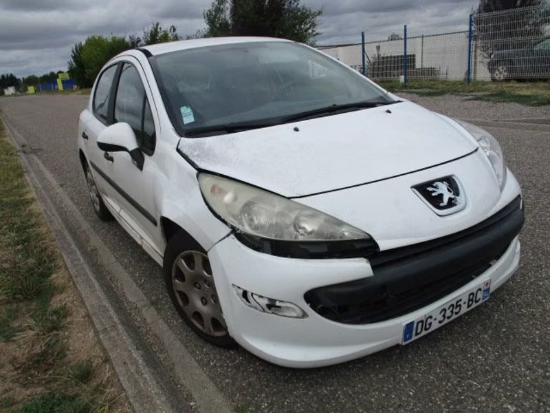 PEUGEOT 207 1.4 HDI 5P — zdjęcie 2