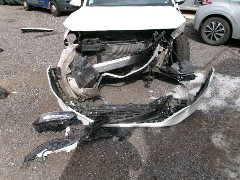 PEUGEOT 208 1.2 I 5P — zdjęcie 6