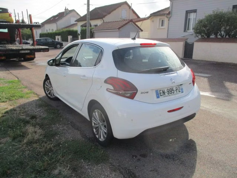 PEUGEOT 208 1.2 I 5P — zdjęcie 4