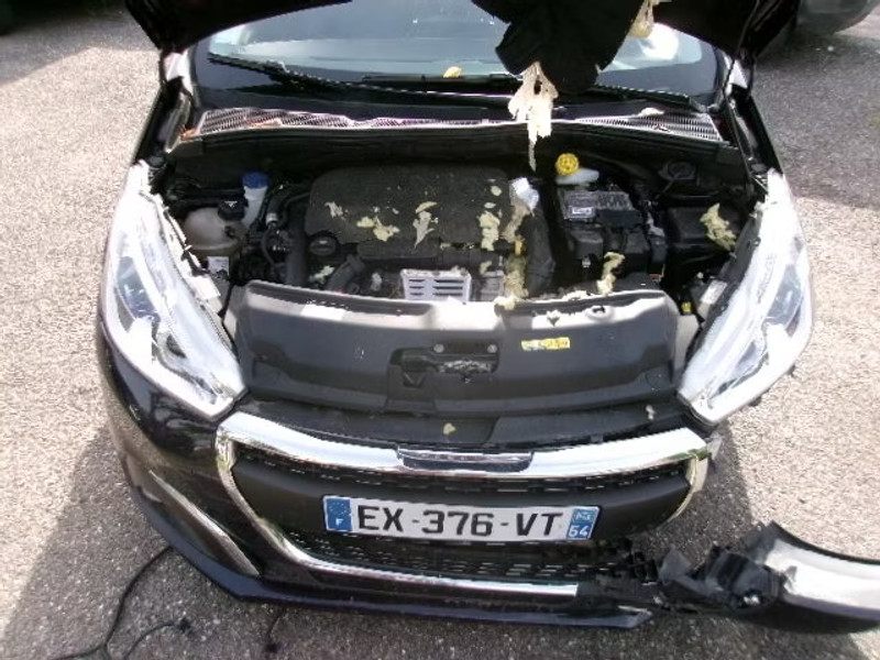 PEUGEOT 208 1.2 I BA 5P — zdjęcie 5