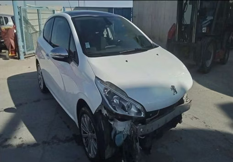 PEUGEOT 208 1.2I PURETECH 12V — zdjęcie 2