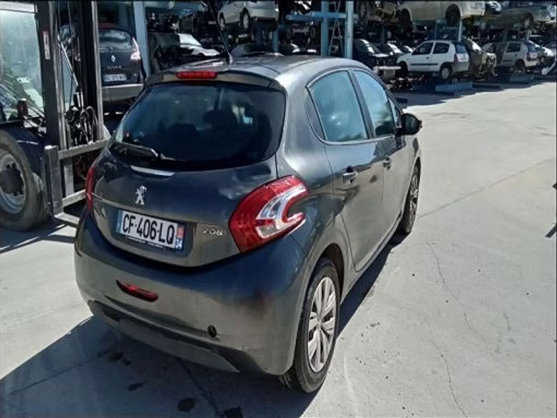 PEUGEOT 208 1.4 HDI FAP - 68 — zdjęcie 3