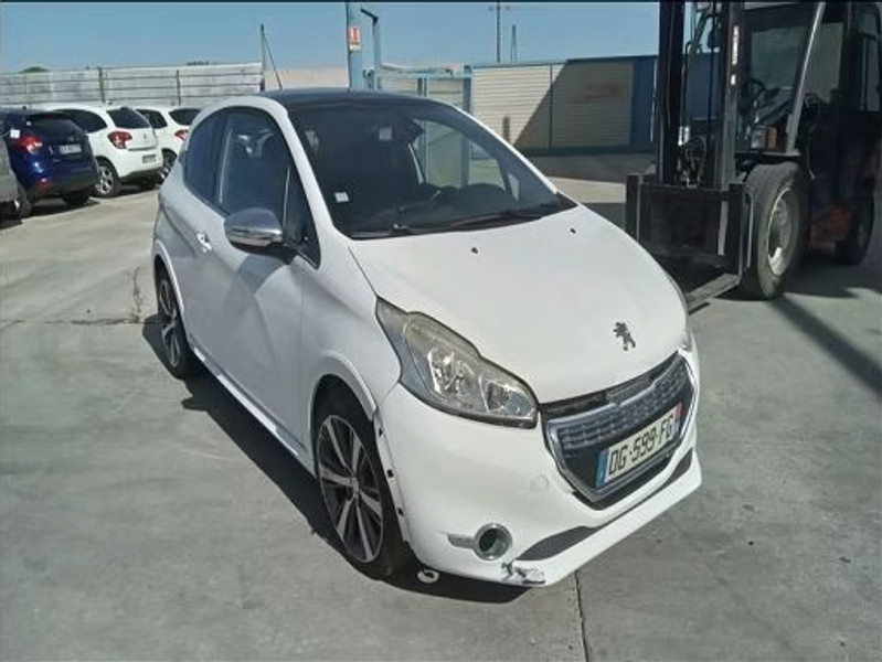 PEUGEOT 208 1.6 E-HDI FAP - 92 — zdjęcie 2