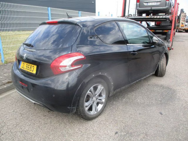 PEUGEOT 208 1.6 HDI 3P-OCCASION — zdjęcie 4