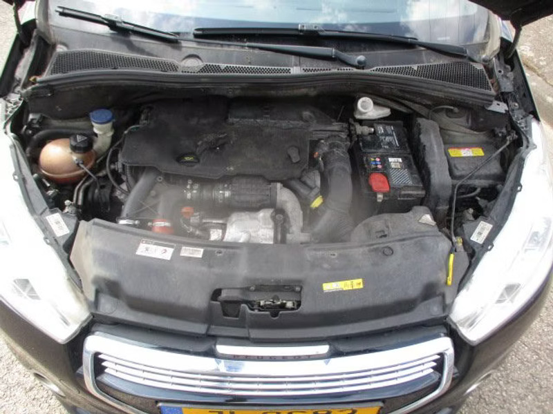 PEUGEOT 208 1.6 HDI 3P-OCCASION — zdjęcie 5