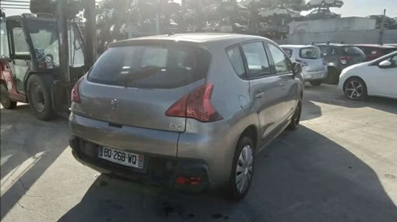 PEUGEOT 3008 1.6 HDI — zdjęcie 3