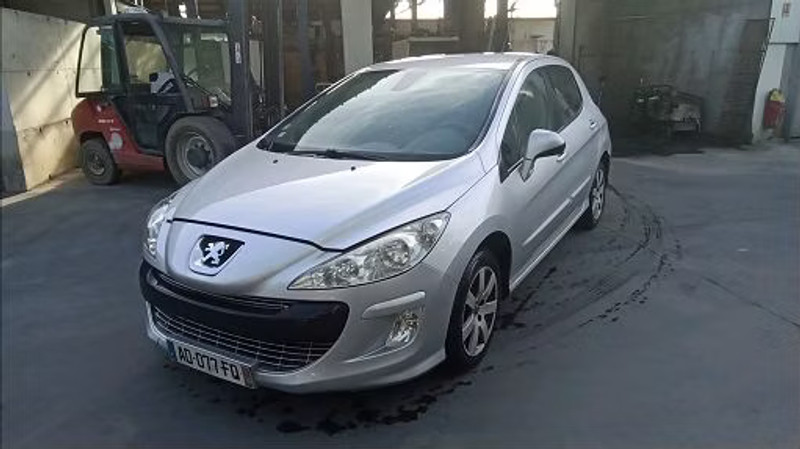 PEUGEOT 308 1.6 HDI — zdjęcie 1