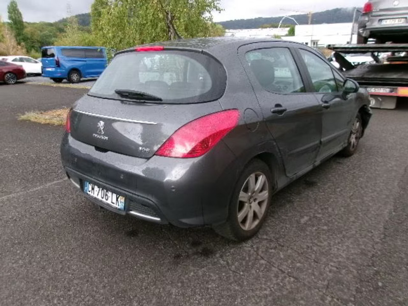 PEUGEOT 308 1.6 HDI 5P — zdjęcie 4