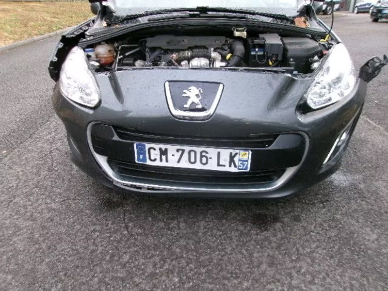 PEUGEOT 308 1.6 HDI 5P — zdjęcie 6