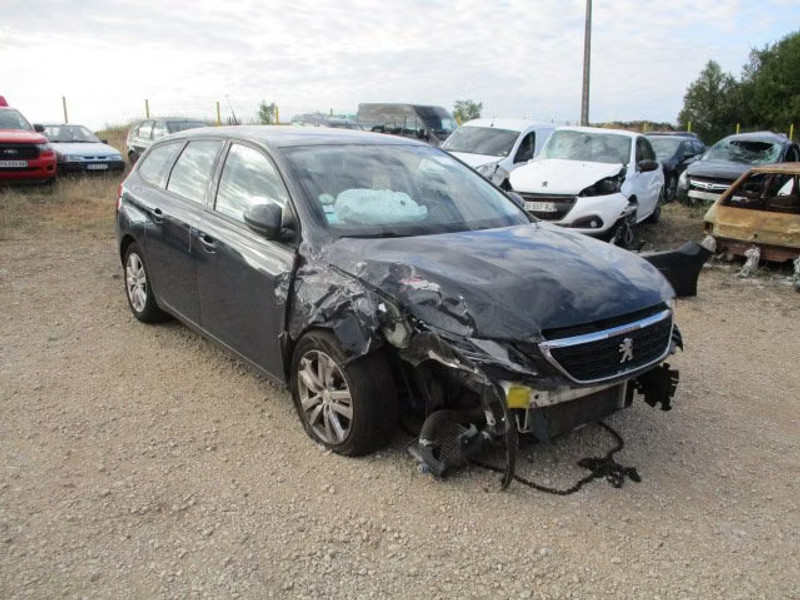 PEUGEOT 308 SW 1.5 HDI 5P — zdjęcie 2
