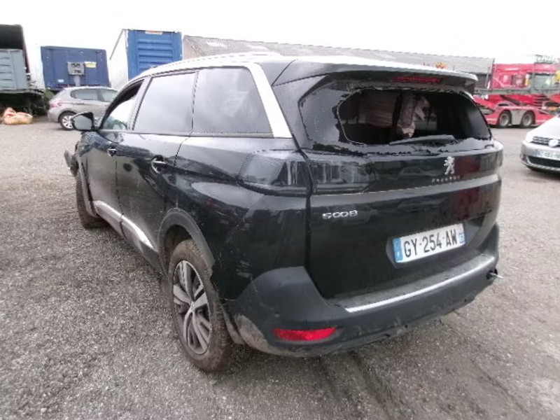 PEUGEOT 5008 1.2 EH BA 5P — zdjęcie 3