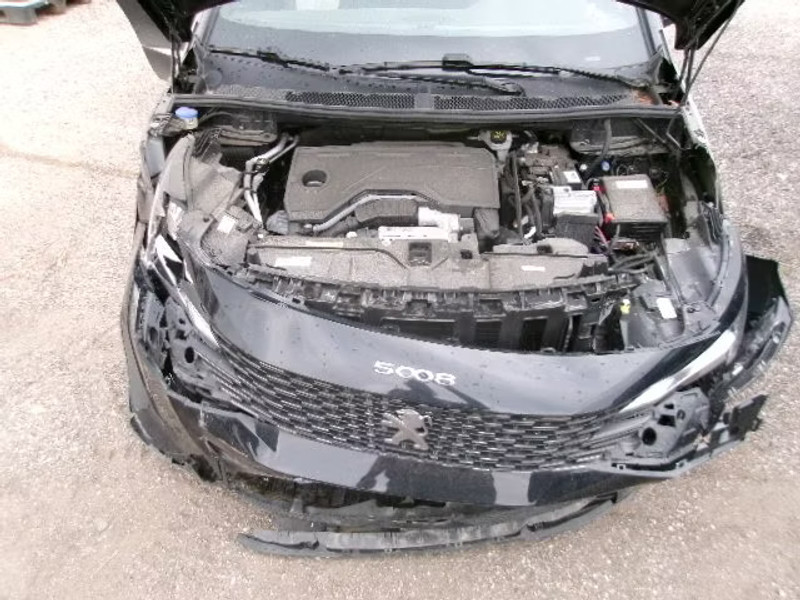 PEUGEOT 5008 1.2 EH BA 5P — zdjęcie 5