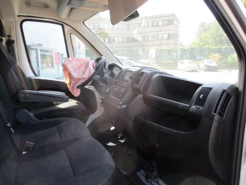 PEUGEOT BOXER L1H1 2.2 HDI 4P — zdjęcie 5