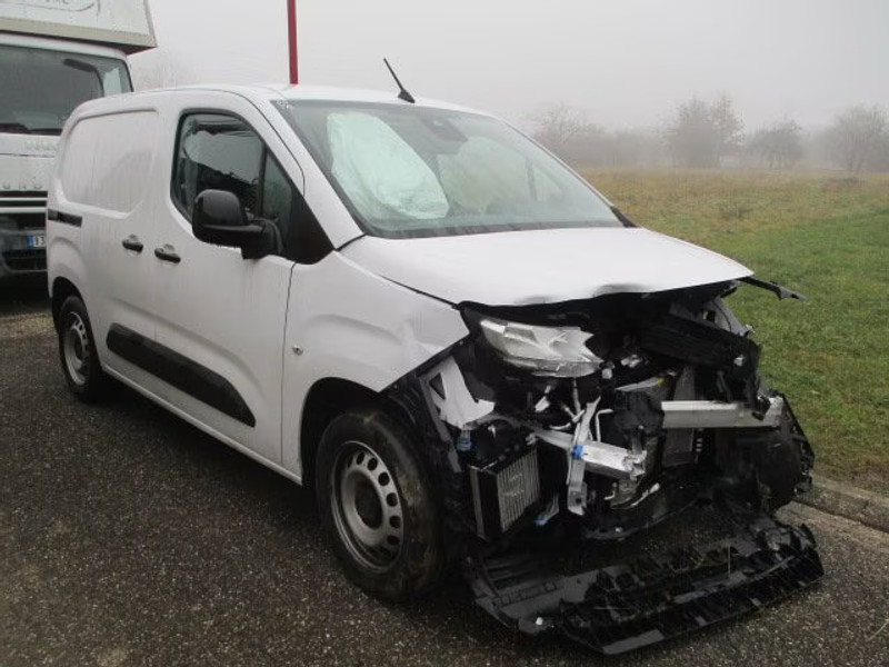 PEUGEOT PARTNER 1.5 HDI 4P — zdjęcie 4