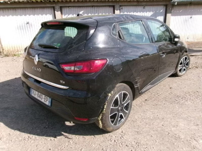 RENAULT CLIO 0.9 TCE 5P — zdjęcie 4