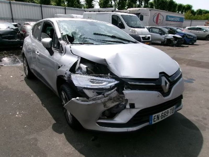 RENAULT CLIO 1.5 DCI 5P — zdjęcie 2