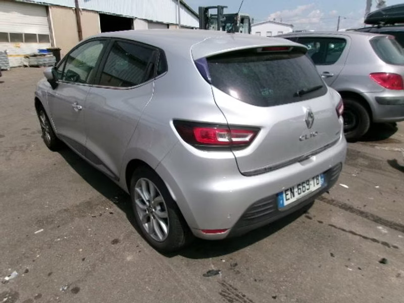 RENAULT CLIO 1.5 DCI 5P — zdjęcie 3