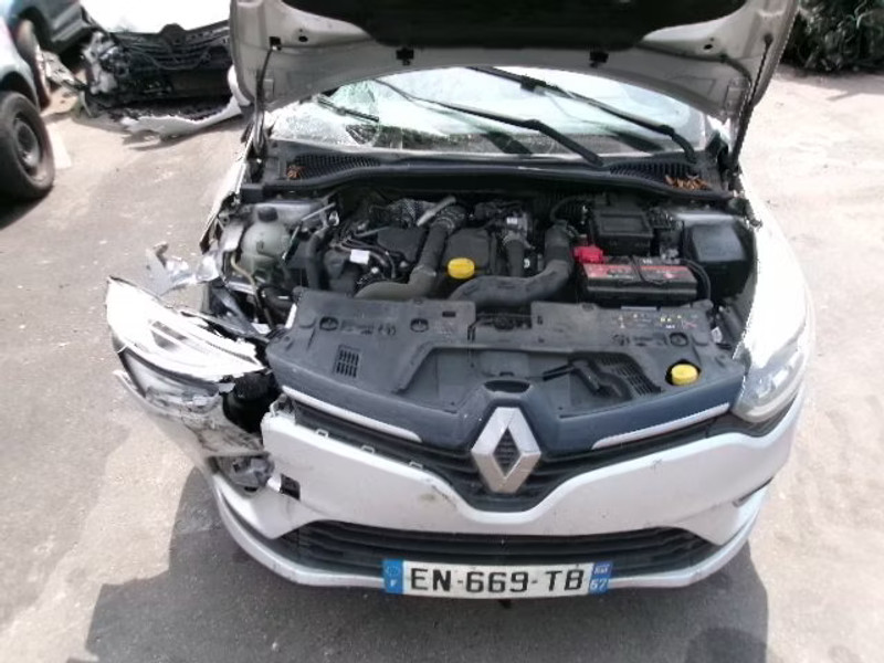 RENAULT CLIO 1.5 DCI 5P — zdjęcie 5