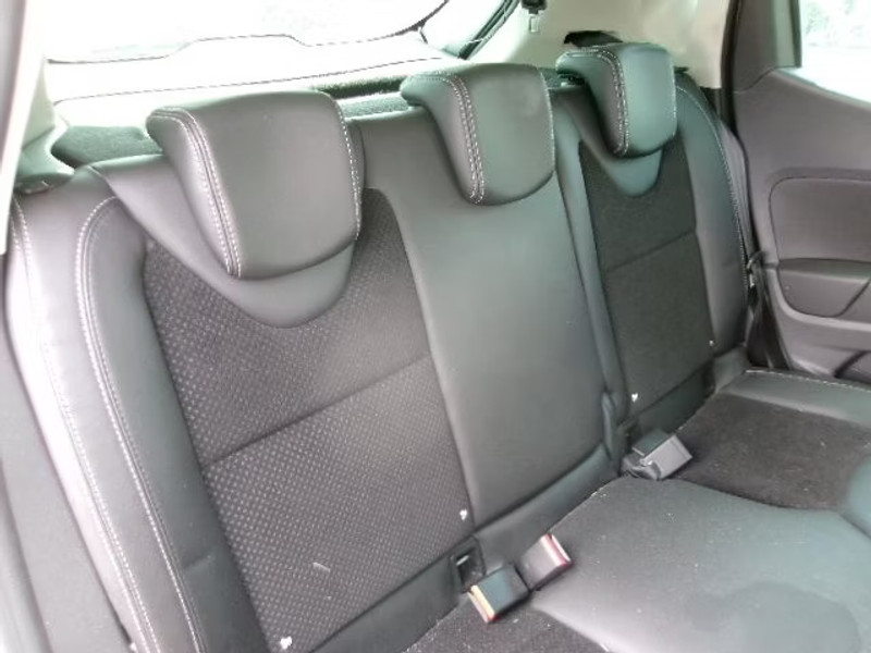 RENAULT CLIO 1.5 DCI 5P — zdjęcie 8
