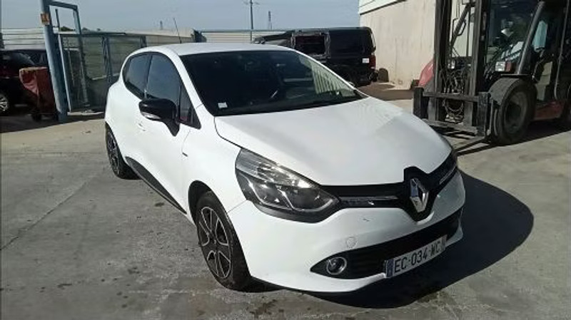 RENAULT CLIO IV 1.2 16V — zdjęcie 2