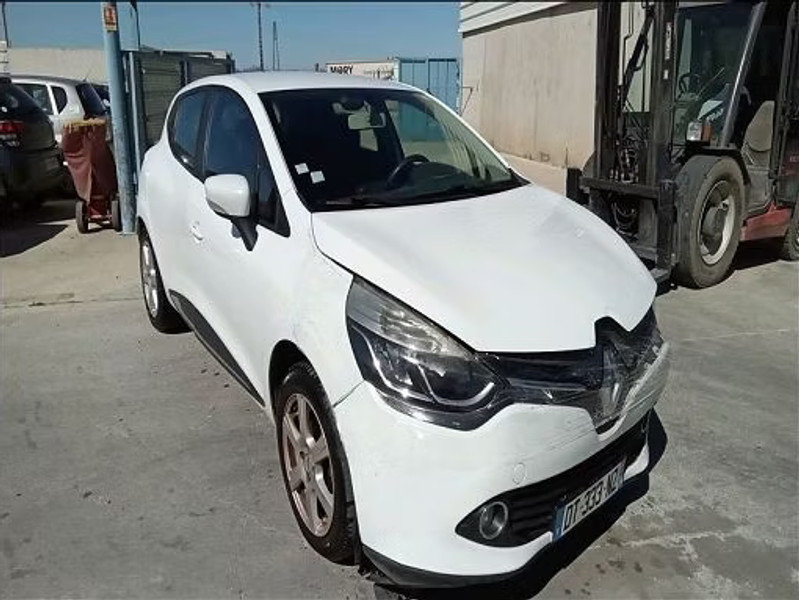 RENAULT CLIO IV 1.5 DCI - 90 — zdjęcie 2