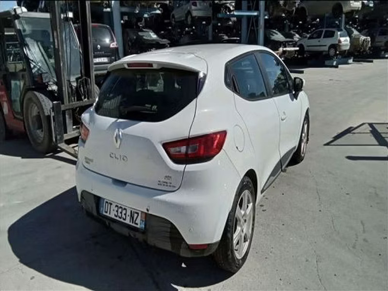 RENAULT CLIO IV 1.5 DCI - 90 — zdjęcie 3