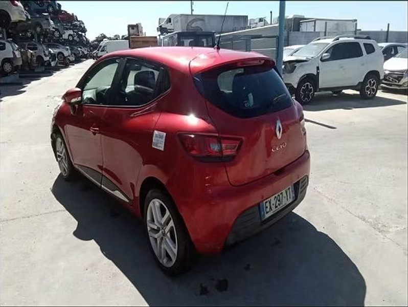 RENAULT CLIO IV 1.5 ENERGY DCI - 90 — zdjęcie 4