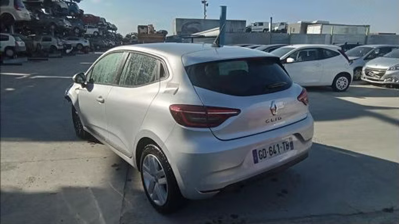 RENAULT CLIO V 1.0I TCE 90 — zdjęcie 4