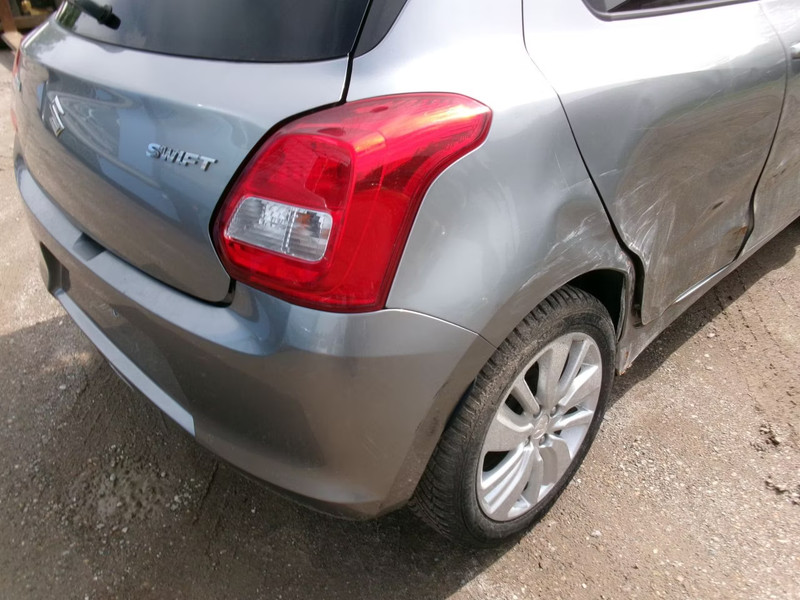 SUZUKI SWIFT 1.2 Comfort 5 Drs HB — zdjęcie 13