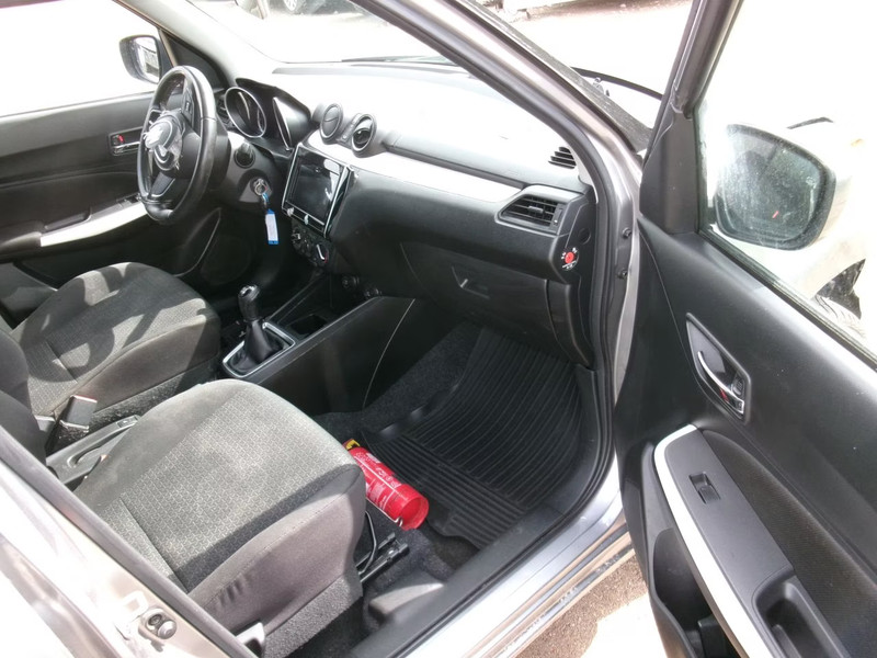 SUZUKI SWIFT 1.2 Comfort 5 Drs HB — zdjęcie 18