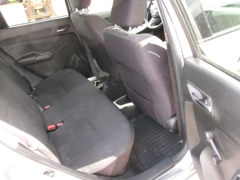 SUZUKI SWIFT 1.2 Comfort 5 Drs HB — zdjęcie 26