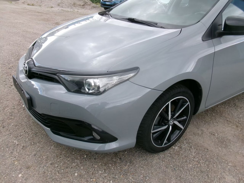 TOYOTA AURIS 1.2 Style 5 Drs HB — zdjęcie 6