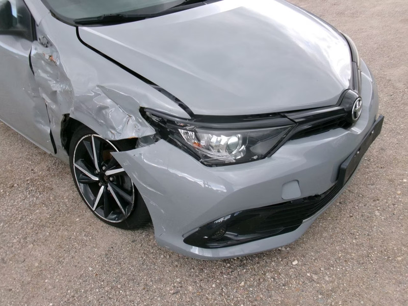 TOYOTA AURIS 1.2 Style 5 Drs HB — zdjęcie 9
