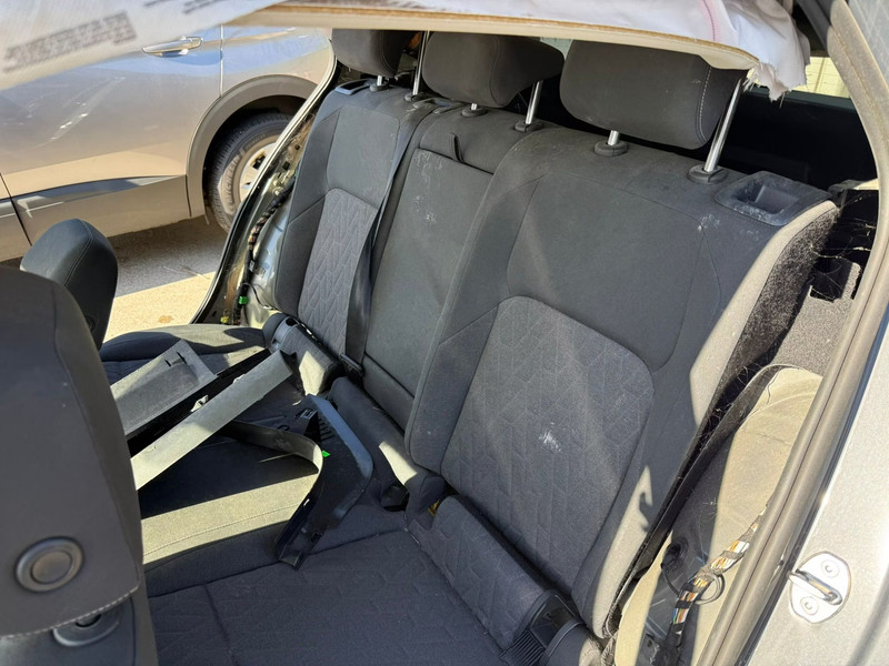 VOLKSWAGEN GOLF2.0 150 — zdjęcie 12