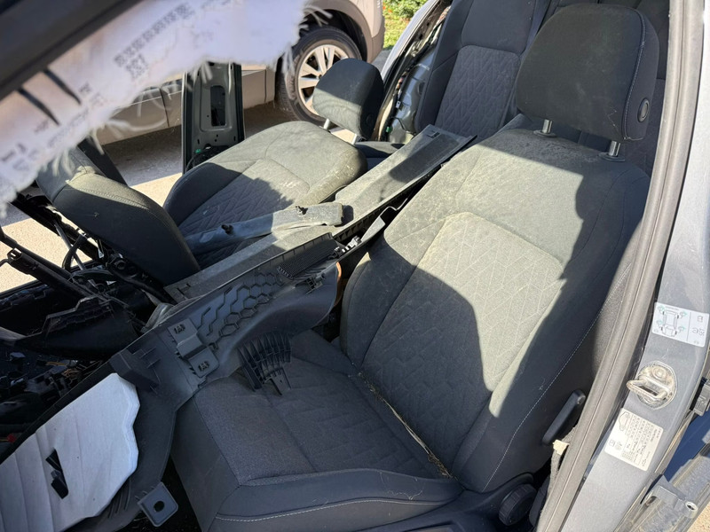 VOLKSWAGEN GOLF2.0 150 — zdjęcie 8