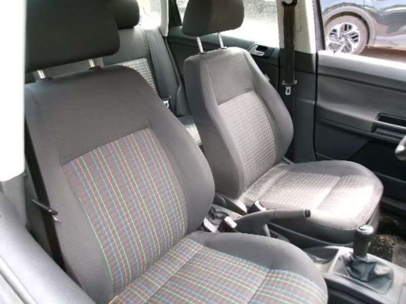 VOLKSWAGEN POLO 1.4 TDI 5P — zdjęcie 6