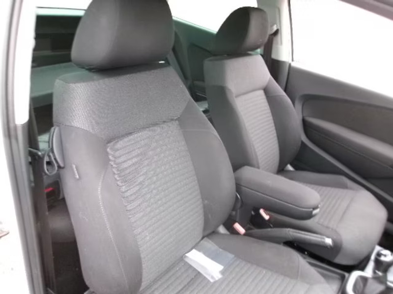 VOLKSWAGEN POLO 1.6 TDI 3P — zdjęcie 8