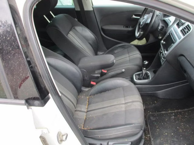 VOLKSWAGEN POLO 1.6 TDI 5P — zdjęcie 8