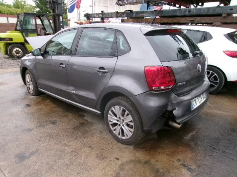 VOLKSWAGEN POLO 1.6 TDI 5P — zdjęcie 3