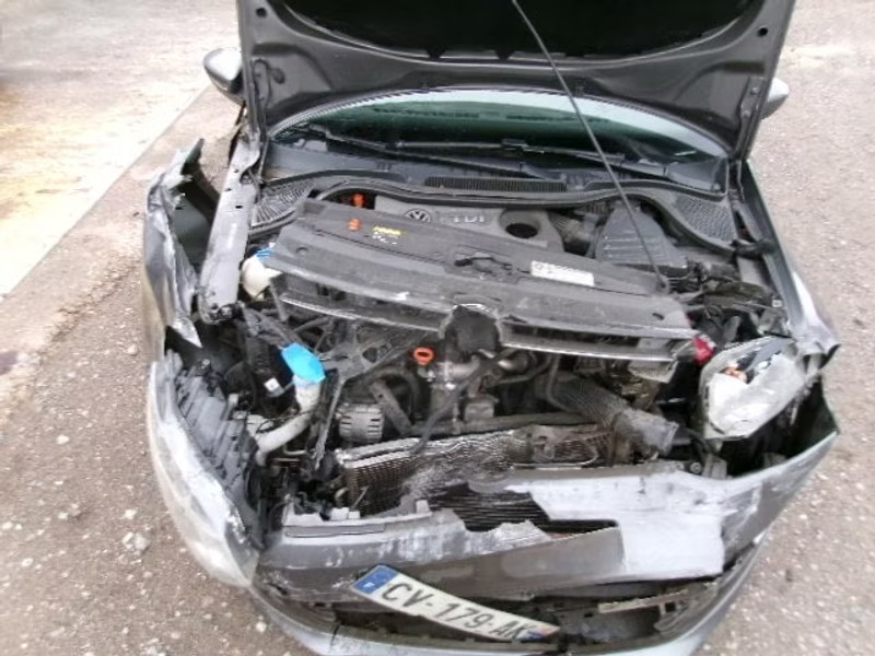 VOLKSWAGEN POLO 1.6 TDI 5P — zdjęcie 5